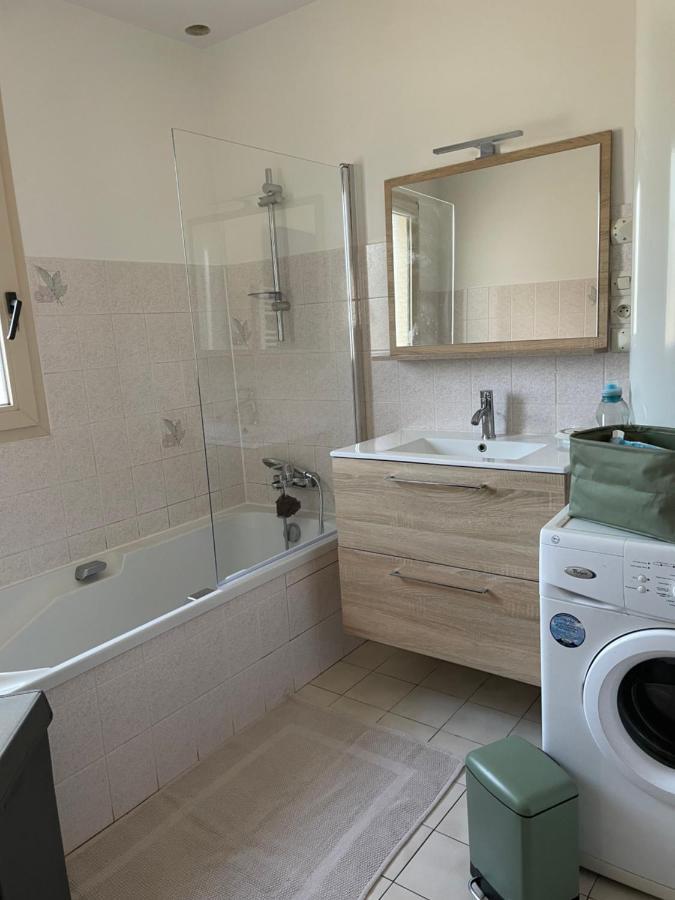 Gite Milin A Sizun Hebergement Confortable Pour 7 Pers Zewnętrze zdjęcie